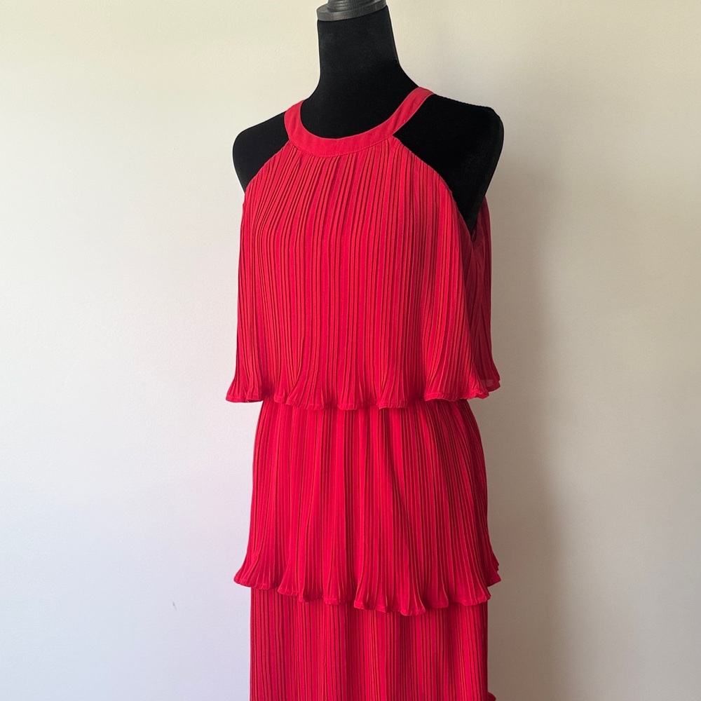 Sleeveless Tiered Pleated Maxi Dress in Vibrant Red